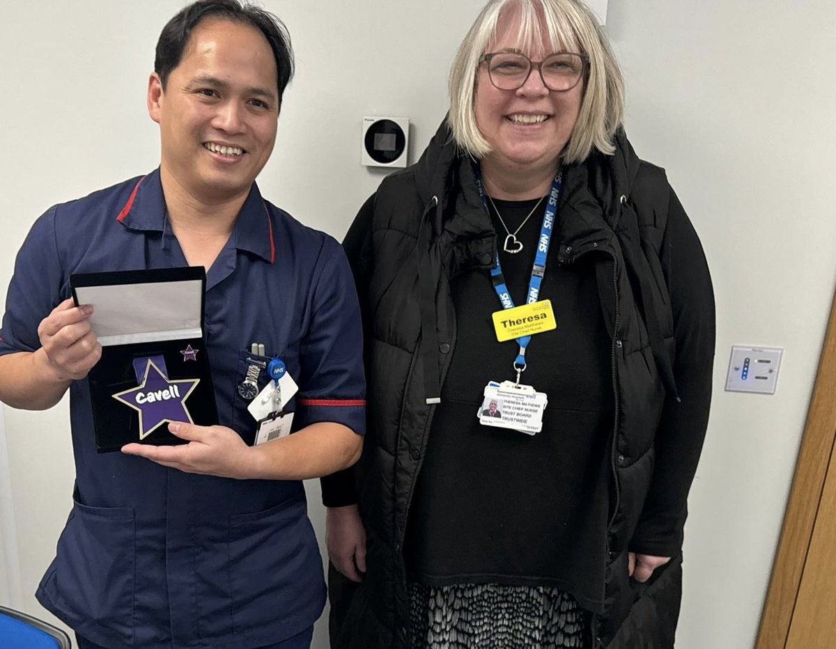 Absolutely delighted to see the lovely Jomar Alex awarded a Cavell Star for leadership. Here he is with @tsammatthews surprised to be recognised for his leadership as a fairly new matron.@epsom_sthelier @CavellCharity #JomarisOfficiallyaStar