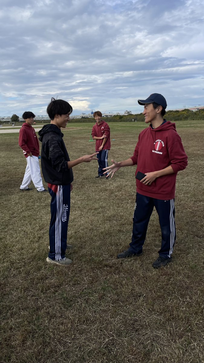 wyvernsCC's tweet photo. 本日は国際教養学部の合格発表ですね！
商学部の金子からメッセージですദി  ᷇ᵕ  ᷆  )

新入生の皆さん、合格おめでとうございます！
対戦相手の多くは外国出身の方々！国際交流したい人、珍しいスポーツをやってみたい人大歓迎です！
ぜひ気軽に遊びに来てください！
#春から早稲田国教 https://t.co/mx4D6gL39Y