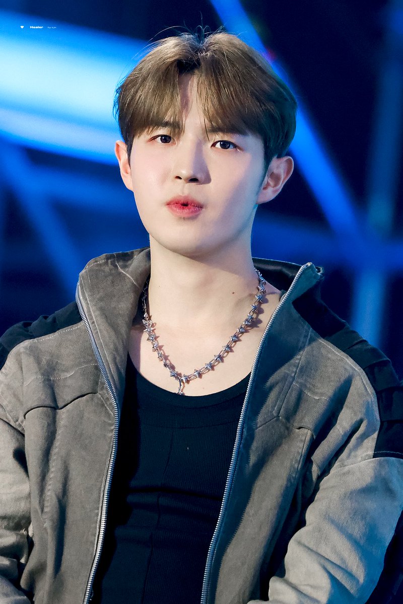 Y0u_are_my's tweet photo. 240217 한터뮤직어워드  

귀여움의 신. 귀여움의 제왕. 귀여움의 전설. 귀여움의 권위자. 귀여움의 지배자. 귀여움의 군림자. 귀여움의 황태자. 귀여움의 대마왕. 귀여움의 종결자.

#김재환 #KIMJAEHWAN https://t.co/bmZ11eBHYv