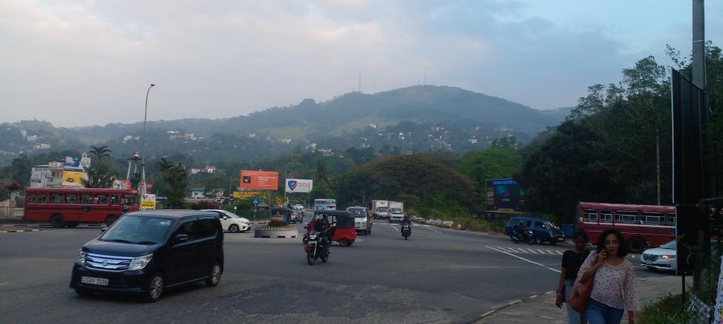 ගැටඹෙ හංදිය 🙂