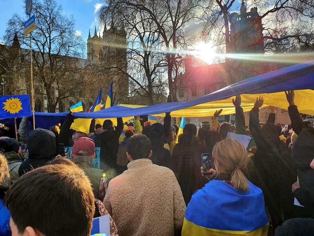 Join us for a march in solidarity with the people of Ukraine, coordinated by British-Ukrainian organisations in the UK, as we come together to mark 2 years since Russia’s full-scale invasion of Ukraine. 🗓️ Sat 24 Feb, 13:30📍 Speakers’ Corner, Hyde Park ukrainianinstitute.org.uk/events/ukraine…