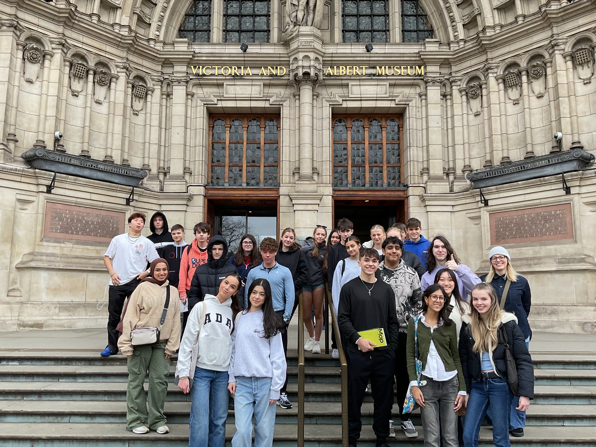 Art Dept. at Bolton School Girls’ Division tweet media