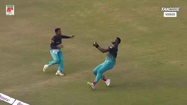 What a catch by Romario 🤯 📹 Credits: Twitter/FanCode