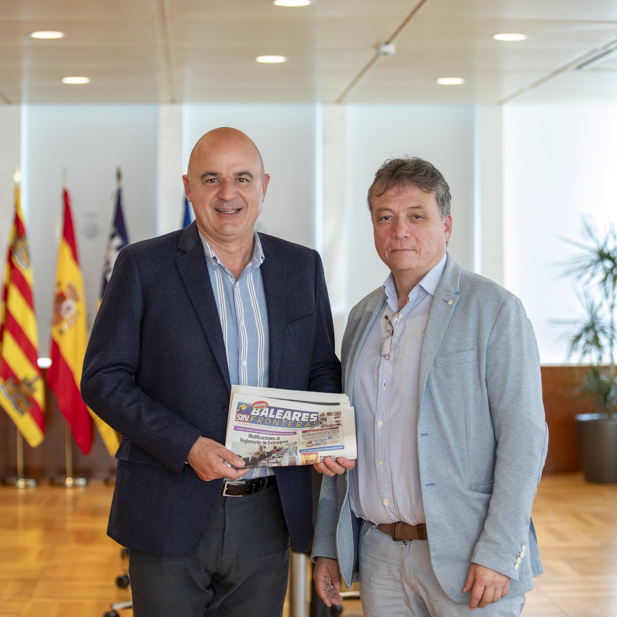 Con Vicente Mari, Presidente del <a href="/Consell_Eivissa/">Consell d'Eivissa</a> en nuestro viaje a las pitiusas. 

Nos ha adelantado en la entrevista. concedida a BSF proyectos que se adelantaran en esta legislatura de cara al bienestar de la ciudadanía. 

Retornamos a Ibiza