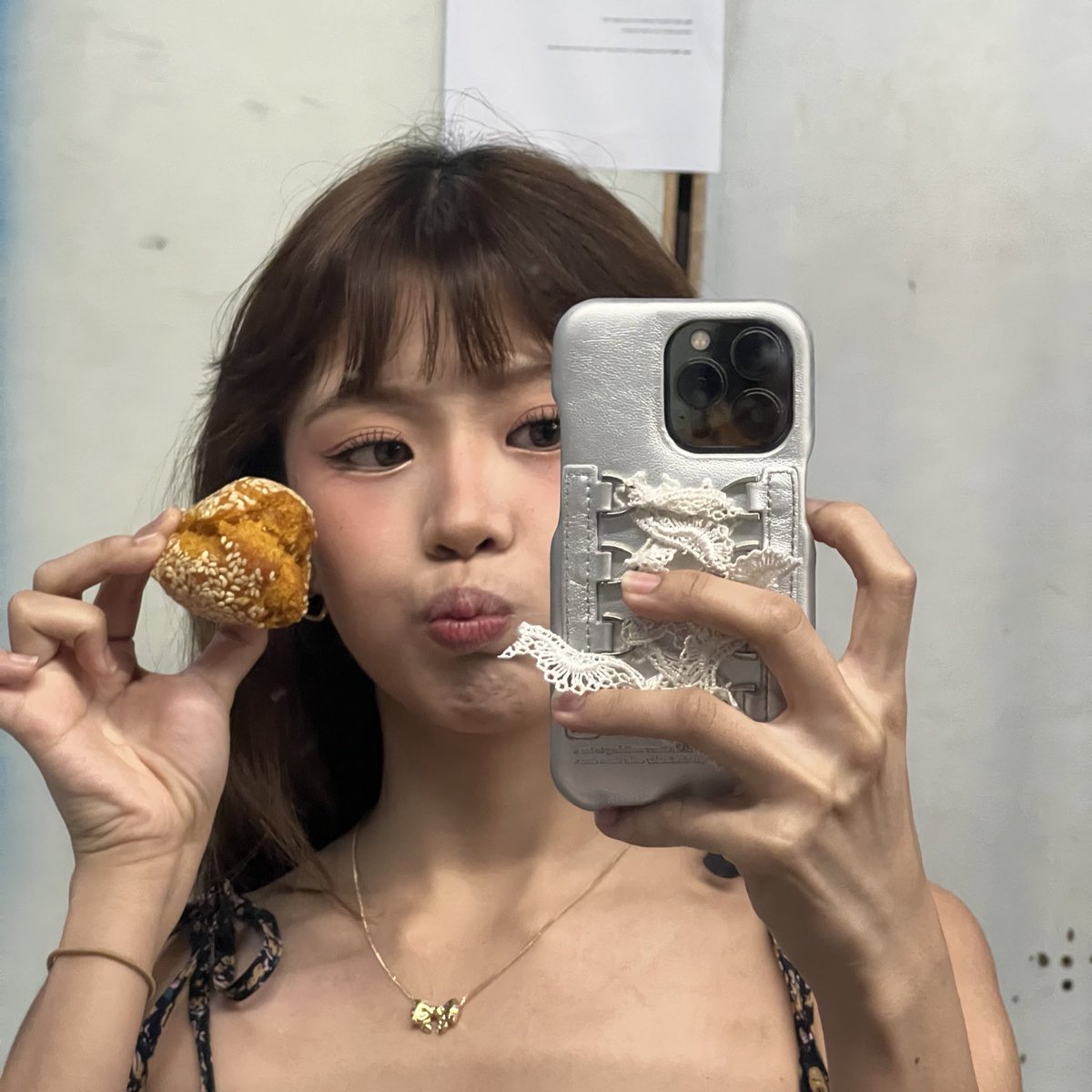 qonsane's tweet image. hi tl :3