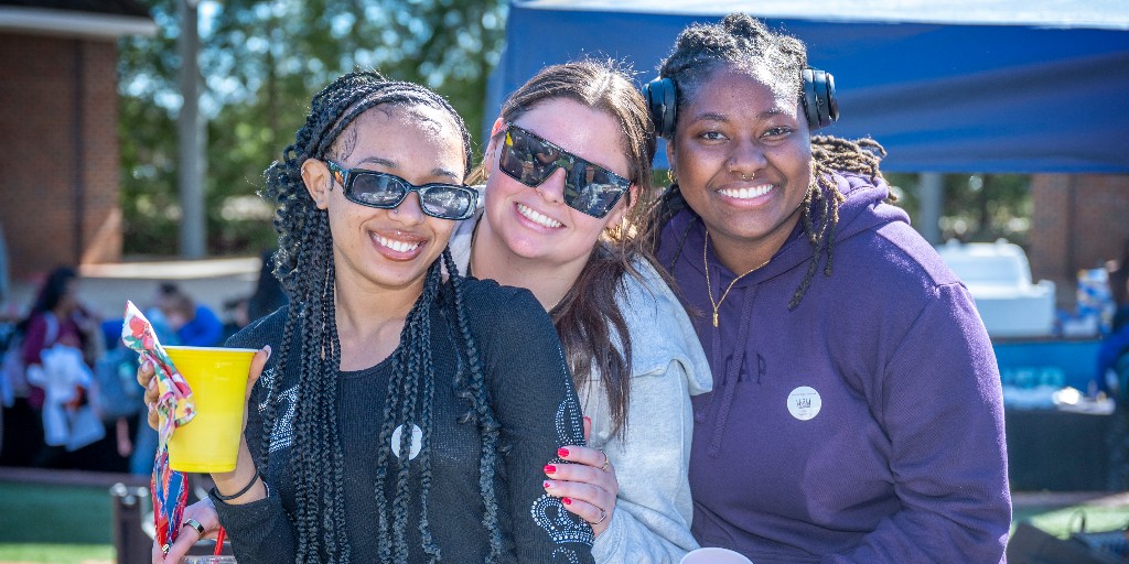 AUG_University's tweet photo. Reliving the best moments from #AUGHomecoming at our Candidate Cookout! ππ https://t.co/vUK0dkYTLC