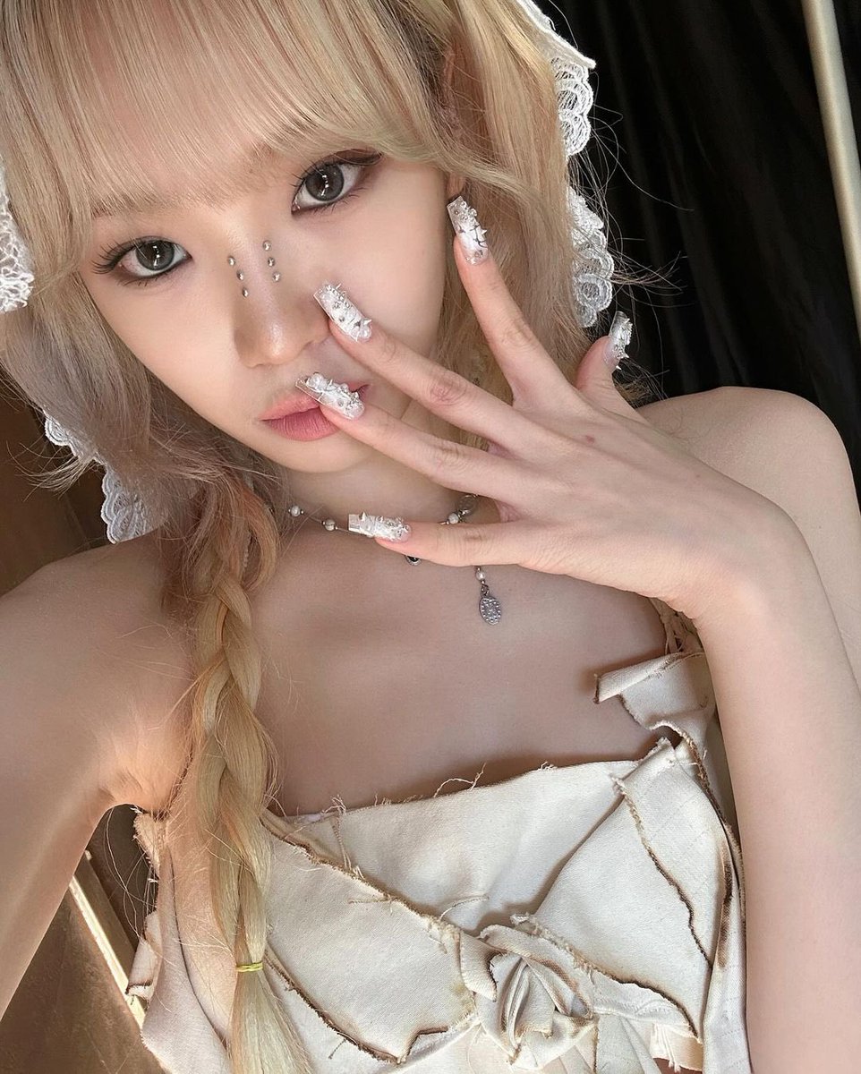 chaewon instagram update