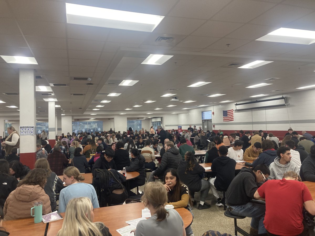 tnAchieves's tweet photo. The 2024 Mandatory #TNPromise Meeting season is in the books! Thank you so much to school counselors statewide for hosting us on your campuses.

This year we met with 47,000+ students and 3,500+ mentors in person. We visited 416 high schools in 74 different counties!

Next stop: #TNFAFSAFrenzy by May 15! Visit https://t.co/9PcBwMWB5s to learn more!