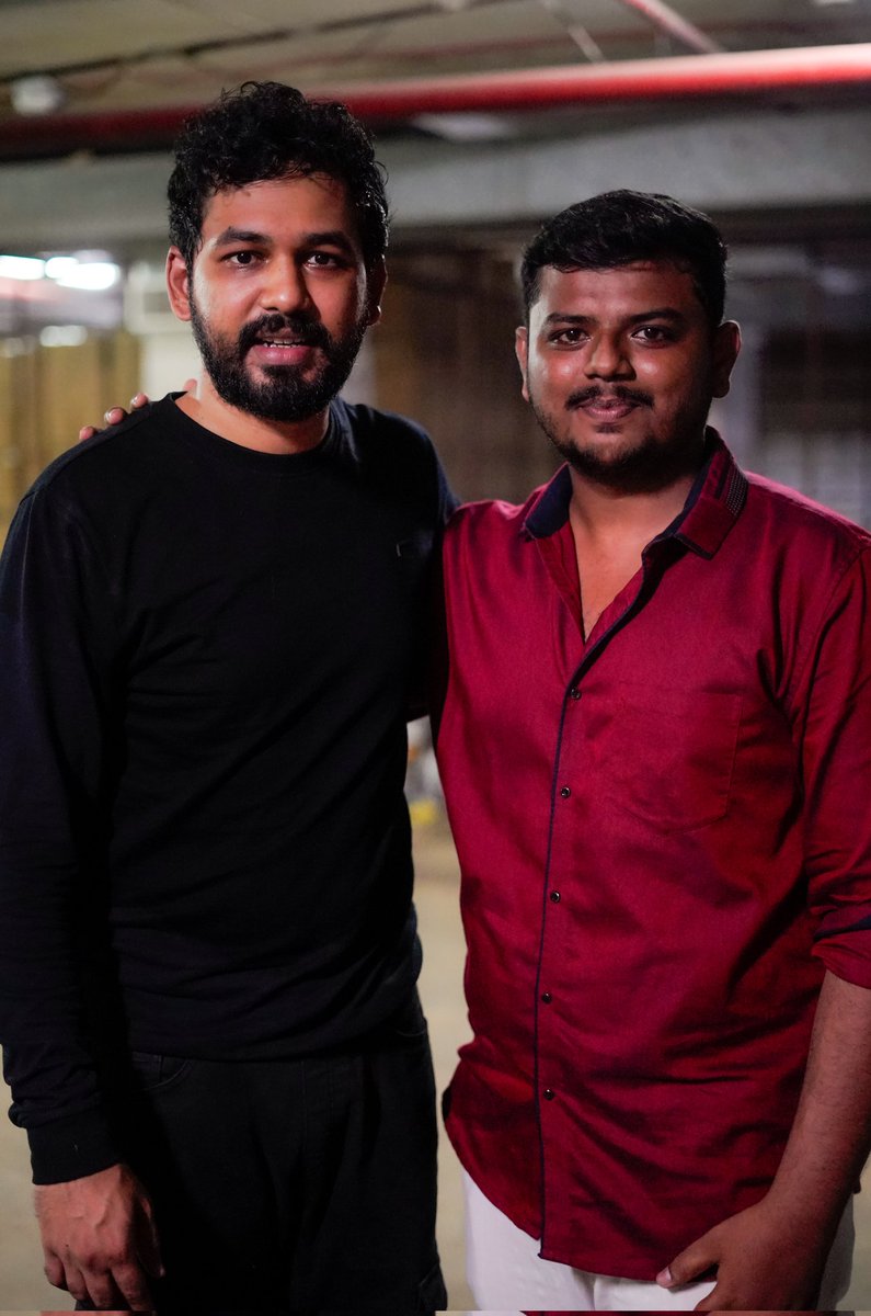 பிறந்தநாள் நல்வாழ்த்துக்கள்! @hiphoptamizha உங்கள் அன்பை விவரிக்க வார்த்தை இல்லை வியந்து நின்றேன்! 💯

#HipHopTamizha #AdhiAndJeeva