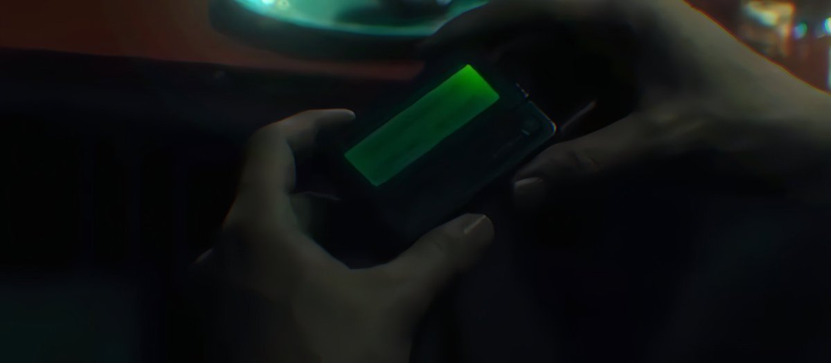 ︎ ︎ ︎ ︎ ︎
   
   ( 📟 ) มีข้อความจากเพจเจอร์

    มด เอ็กซ์ แม็กซ์ ช่วยกูด้วย 
    กูกลับเข้าไปไม่ได้
    —  จากโอ๋

    08:50 P.M                                     
    20/02/24

 ︎ ︎