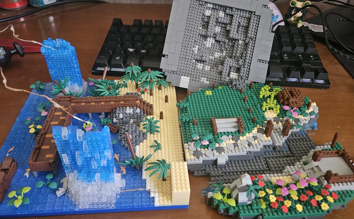 GenuVT's tweet photo. Recordatorio del mini-lego que llevaba 4 meses armando 🤭.. Se acuerdan? Les gustaría que vuelva a retomar el lego??
.
.
.
.
#MiniLego #Vtubers https://t.co/4DBzi9JuBV