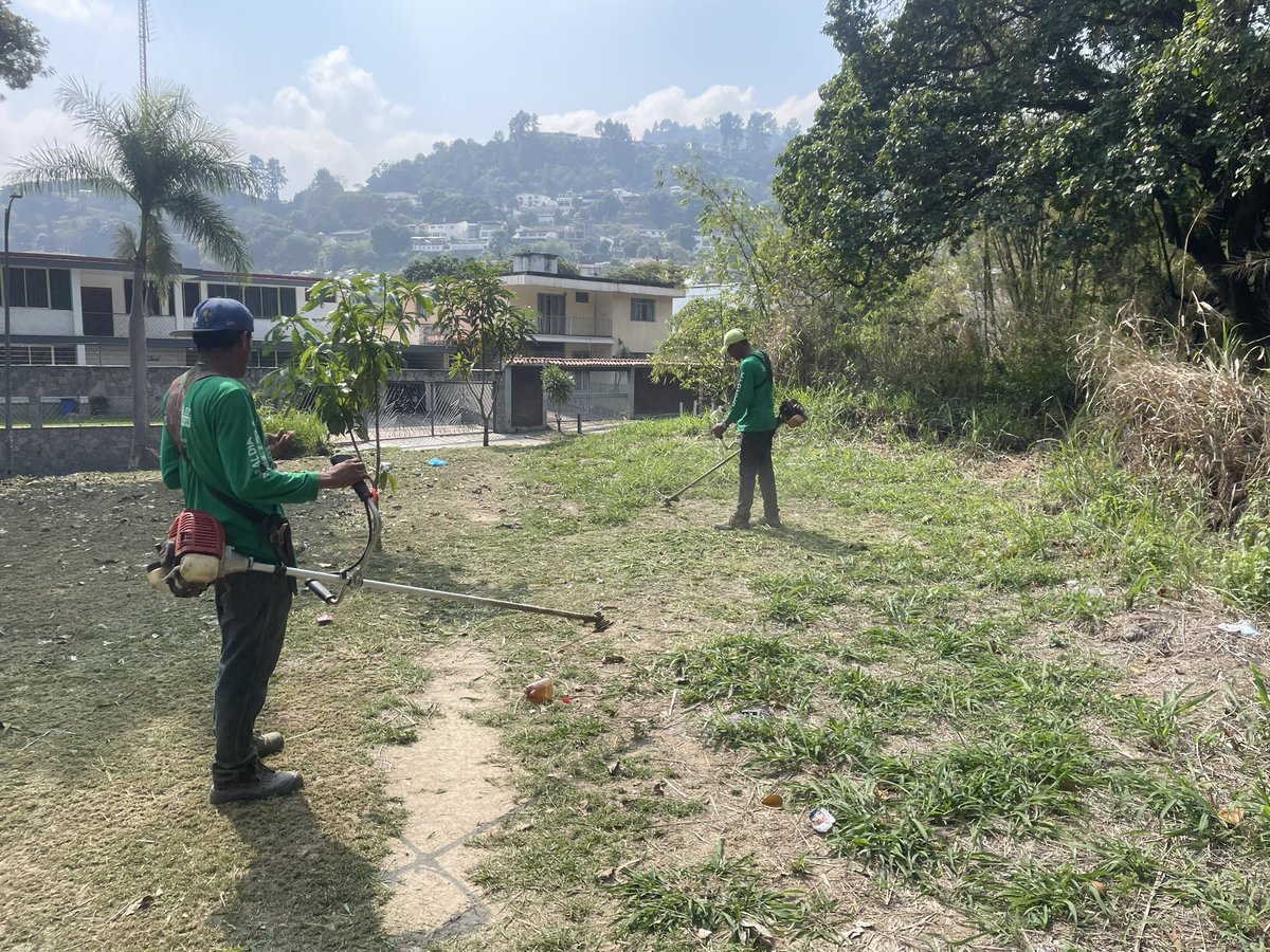 Bueno gente ya se hizo la sanacion ambiental del espacio en la cancha y sus alrededores. Seguiré contándoles y mostrando el cambio . Gracias <a href="/Rafael_Zerpa/">Rafael Zerpa</a> <a href="/darwingonzalezp/">Darwin González</a> <a href="/AlcaldiaBaruta/">Alcaldía de Baruta</a> 💪💪💪