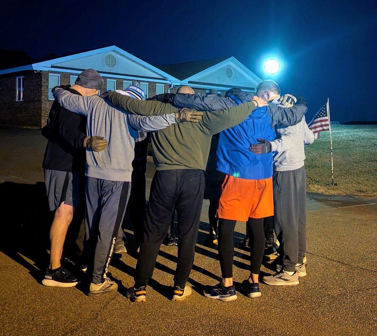 12x HIMs got up and out in the freezing cold to get their Fitness on. #AO_MonsterMile is alive and well in the 115 - even got some @F3Davidson crew joining us for the Beatdown. @F3GhostFlagNC gracing our region with its glorious presence. So, Men of @MooresvilleNC join us!