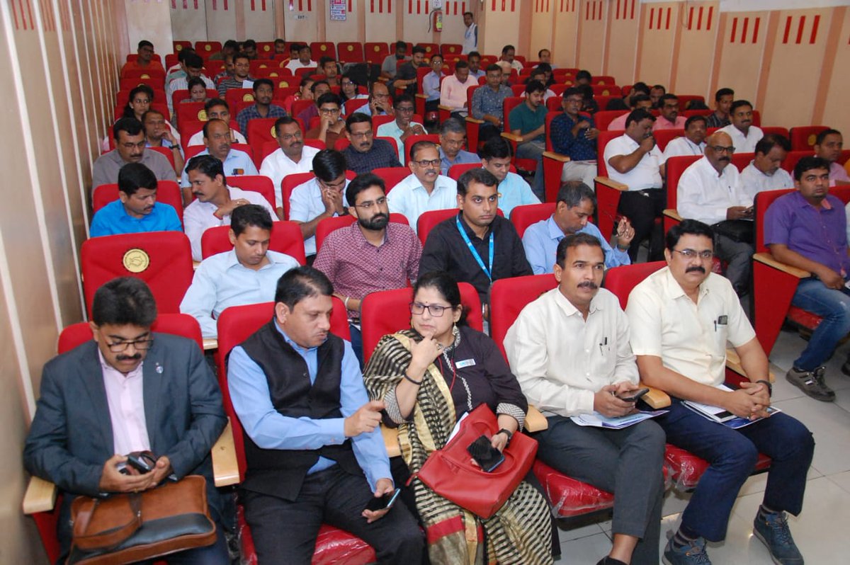 Shreekant26's tweet image. Thankyou @eepcindia  for organizing  event for MSMEs at kolhapur engineering asso. As a chief guest &amp;amp; consultant, I shared comprehensive insights into Startup India, ecosystem, MSME Schemes #EEPC #IESS @minmsme @startupindia @msmedimumbai @NIMANashik @InfoNashik #Exports #Mentor