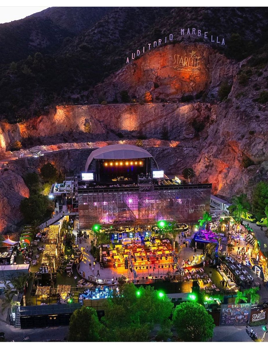 TWglasgowgal's tweet image. Omg @GaryBarlow how amazing does this venue look! I'm doing all 3 nights in my hometown Glasgow 1 night Manchester! And wee girlie holiday to Spain to this awesome venue! It looks incredible and I'm 4th row! This is gonna be special #ThisLifeTour #UnderTheStars