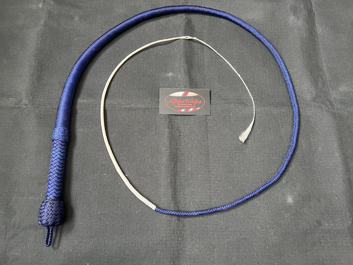Off to Germany. 
(From Germany!🤣)

Custom blue 28 plait sport series Bullwhip. dyneema fall w tapered cracker.
Very light, accurate and quick. 

alphawhips.com