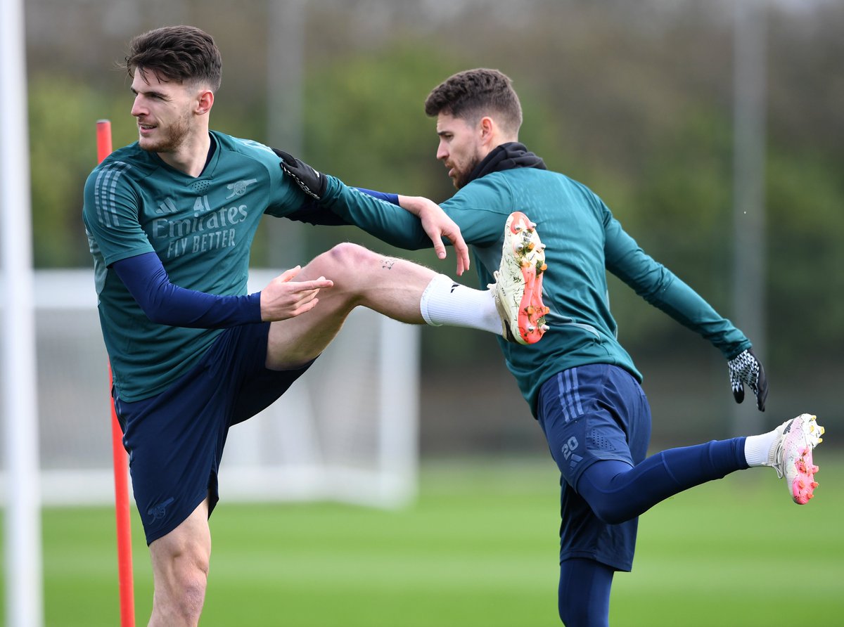 Arsenal's tweet photo. Preparation for Porto 👊

📍 Sobha Realty Training Centre https://t.co/vOOFgbQdJ9