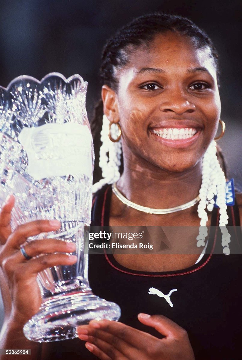 📆 On this day in 2000 18-year-old Serena Williams won her 6th career WTA title in Hannover 🇩🇪 after defeating Denisa Chladkova 6-1, 6-1. 6 of 73. 🏆