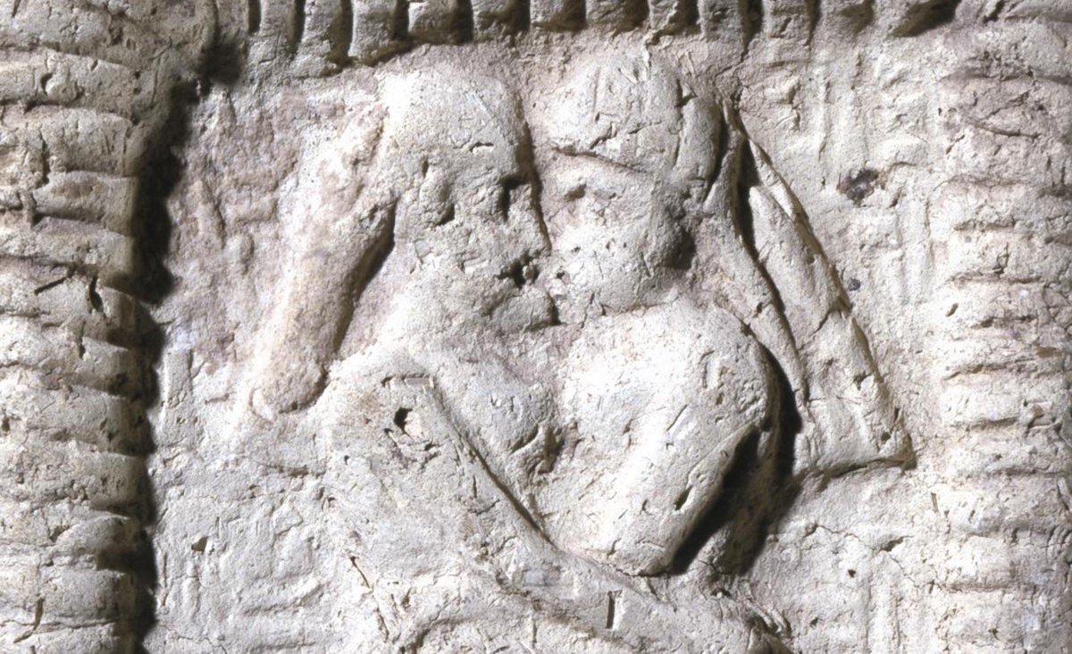 TobyShort_art's tweet photo. Could This #BeHumanity’s Earliest Recorded Kiss? #art #artwork #artlover #originalart #artist #instaart #instasculpture #artoftheday https://t.co/8Fzu95q6op https://t.co/gvvt725Xsj