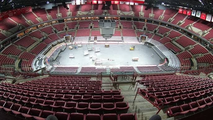 SiteDrakeBrasil's tweet photo. Drake - It’s All A Blur Tour: Big As The What? | Shows 59 e 60

📅  Data: 20/02 e 21/02
📌  Local: Schottenstein Center, Columbus, OH
🏟️  Capacidade: 20.000
🎤  Com: J. Cole
🕐  Horário: 22:00 BRT 

#ItsAllABlurTour #IAAB #BigAsTheWhat https://t.co/46NqLMVBm6