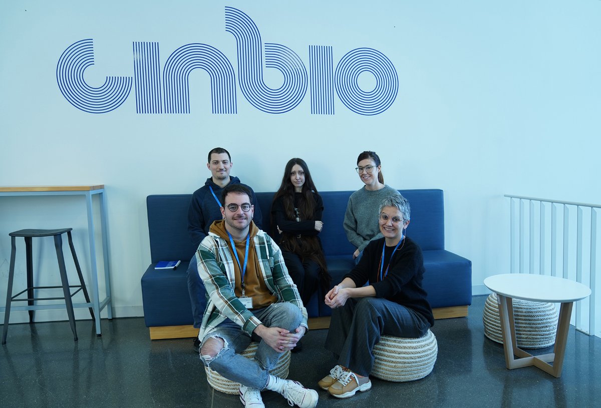 Universidade de Vigo (@uvigo) on Twitter photo ⚠️Persoal do <a href="/cinbio_uvigo/">CINBIO</a> participa no desenvolvemento de novas terapias para enfermidades inflamatorias articulares através dun proxecto europeo financiado con 1,5 millóns de euros.
➡️ i.mtr.cool/pribabjrvq
#UVigo100x100 #SempreUVigo #VivoUVigo #SomosUVigo ⚠️Persoal do <a href="/cinbio_uvigo/">CINBIO</a> participa no desenvolvemento de novas terapias para enfermidades inflamatorias articulares através dun proxecto europeo financiado con 1,5 millóns de euros.
➡️ i.mtr.cool/pribabjrvq
#UVigo100x100 #SempreUVigo #VivoUVigo #SomosUVigo
