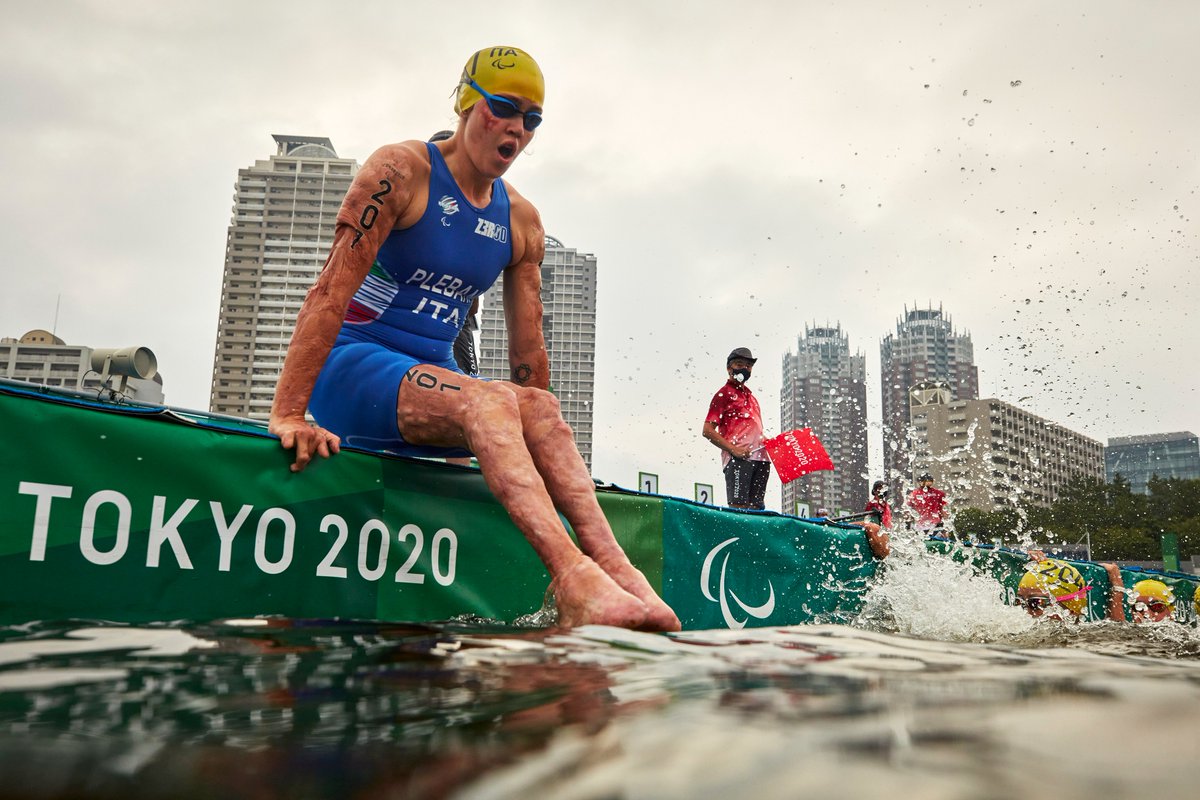 Winter ⏭️ Summer

Check some of the best Paralympic all-weather athletes!

Veronica Yoko Plebani 🇮🇹 competed in #ParaSnowboard at Sochi 2014 and #ParaTriathlon at Tokyo 2020. In the middle, during Rio 2016, the Italian competed in #ParaCanoe.

#Paralympics