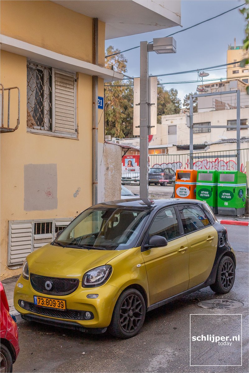 schlijperisrael's tweet photo. smart forfour
Where: Tel Aviv, Raban Gamli'el, Gedera
When: 18 02 2024 16:43
What: #smartforfour #carsTLV #carswithcolor https://t.co/EK8S7fYP7Y