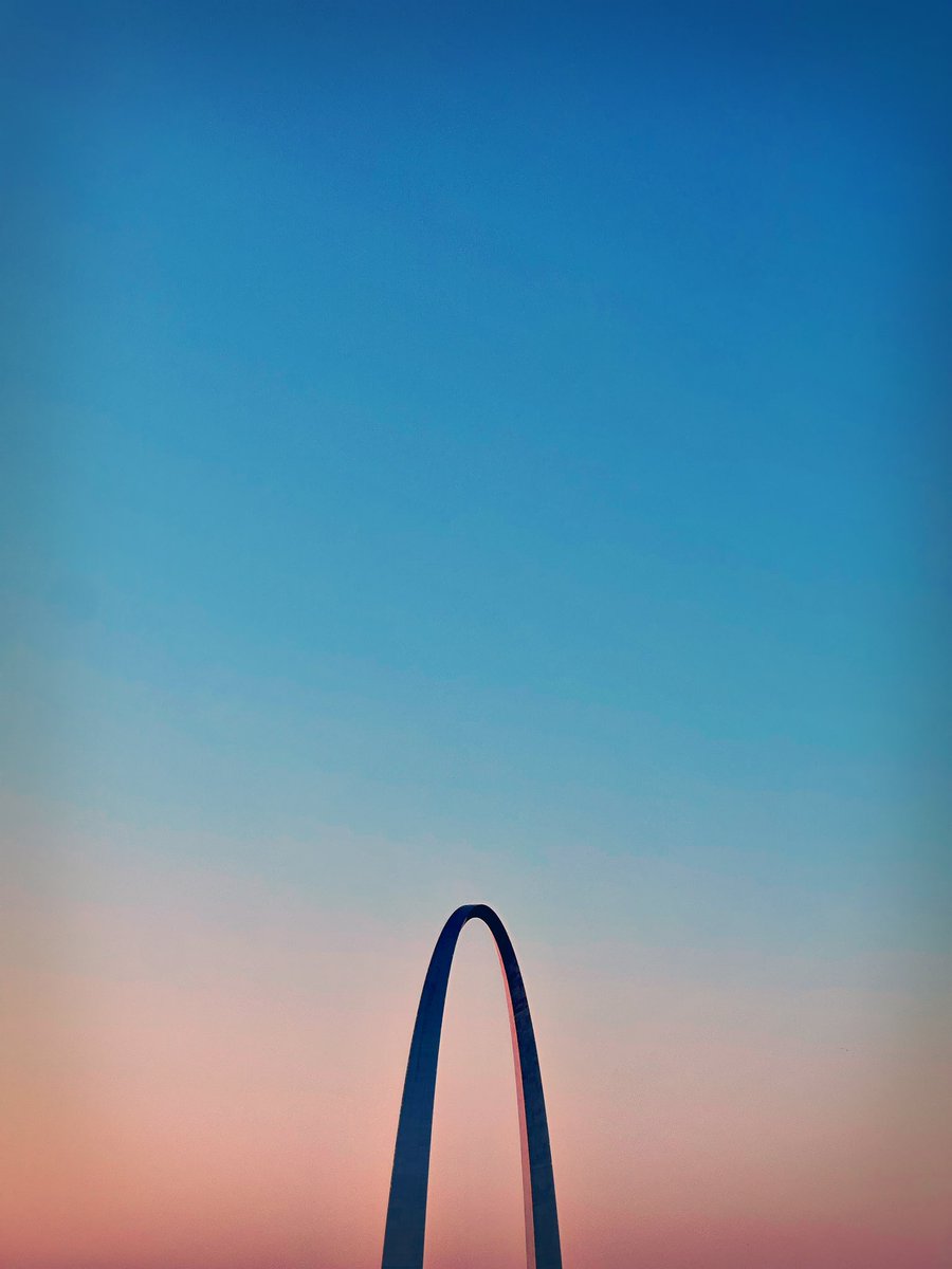 brianmmunoz's tweet photo. Good morning, #StLouis. https://t.co/ZFgUIx2gja