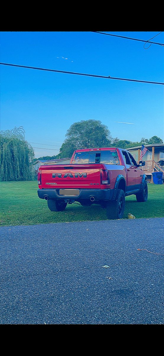 crypette's tweet image. Summer time and off - road cruises in this tank , I can not wait 🫠  this summer will be so fire 🔥 the #crypto will be at new ATHs , I can not wait 😎🤘🏾 btw I got a set of 17s to slap on there no off roading on 20s lol 

#Mopar 
#RamRebel 
#4x4 
#offroad