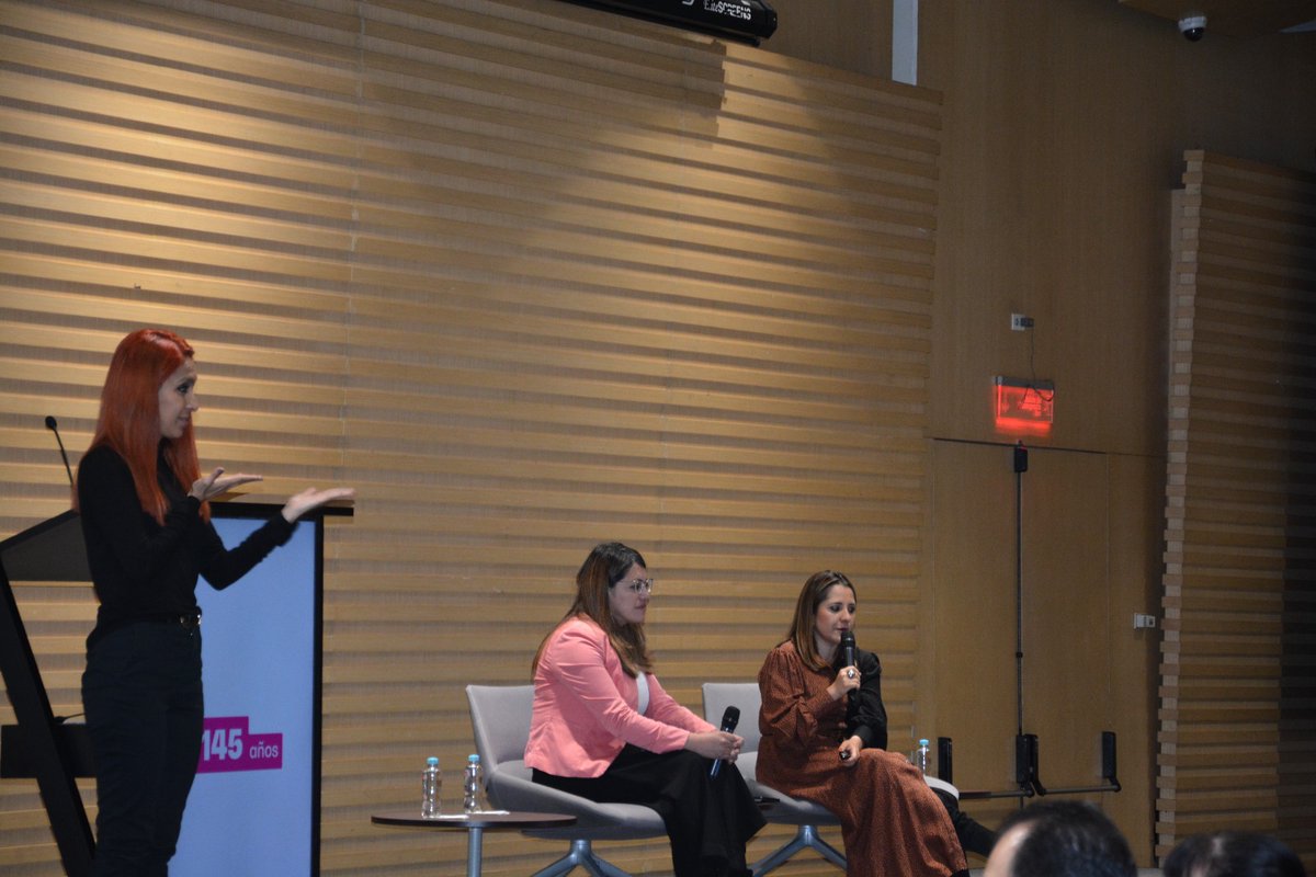 Continuamos con Mónica Páez, Directora de Gestión de la Competitividad, y Samanda Velasco, profesional de Gestión de Competitividad, presentaron la oferta de servicios para incrementar las conexiones de Negocios Interclústeres.