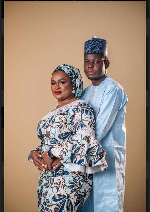 hagiluv's tweet photo. Congratulations you guy's Abdullrahaman A U Z, &amp; Safiya Musa Dan i'llela (Safi), Allah shibada zaman lfy https://t.co/l9eqh3lvr8