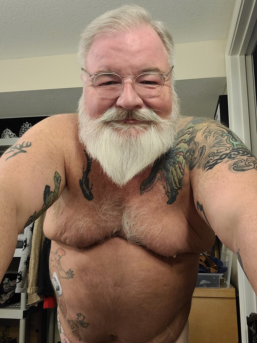 WyattHurtz68's tweet photo. Running my first promo!
Use code "SantaBear" and get one week for $1
https://t.co/AEUYoKXC1D https://t.co/sKuaMrq5Bt