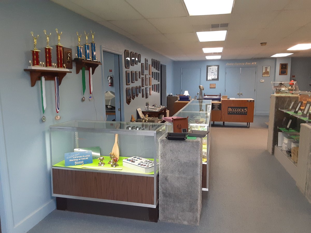 BullocksEngrave's tweet image. Visit our website or visit our showroom!
#BullocksEngraving #Awards #CustomEngraving #gifts