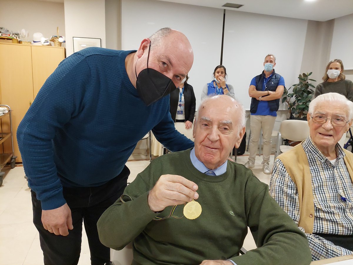 Grupo Ballesol tweet media