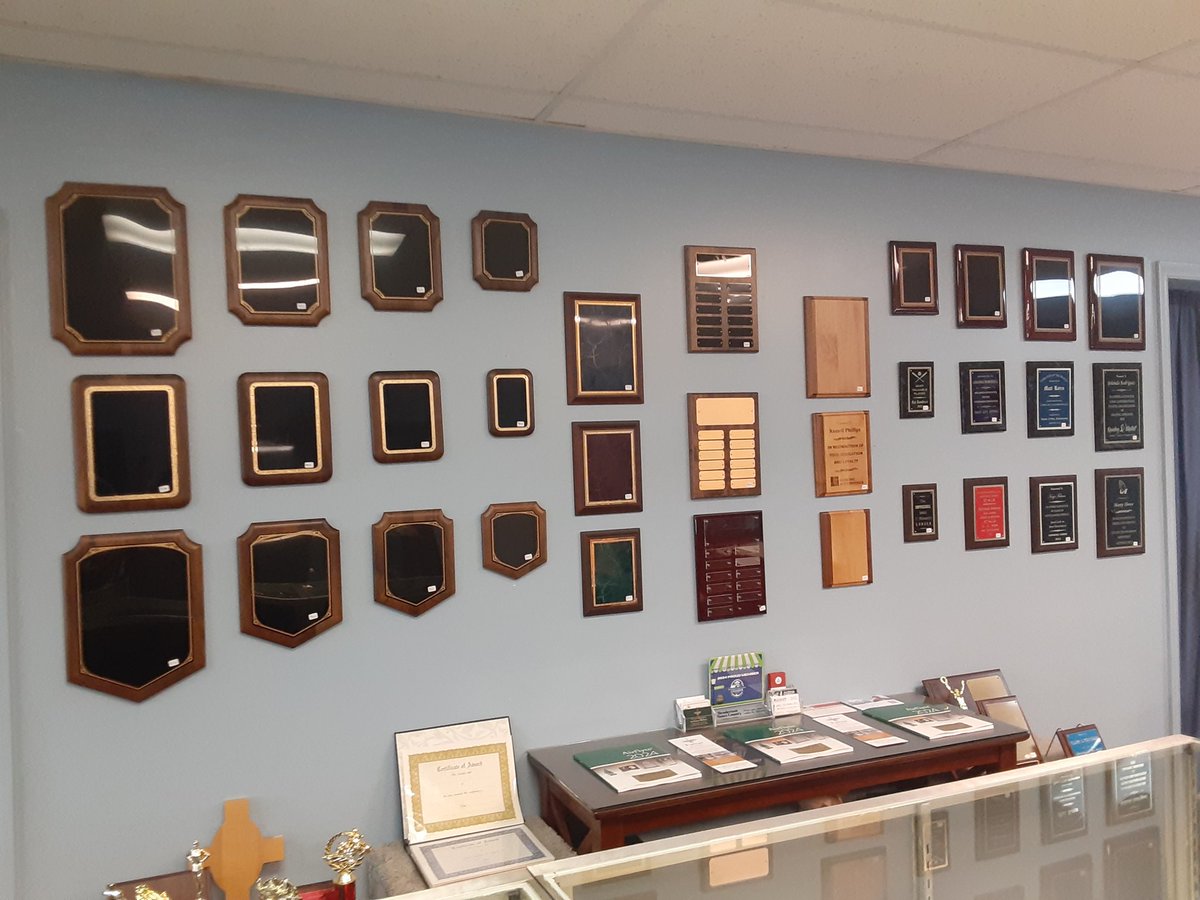 BullocksEngrave's tweet image. Visit our website or visit our showroom!
#BullocksEngraving #Awards #CustomEngraving #gifts