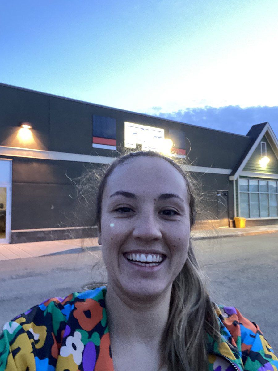 robynmilo's tweet photo. @f45chestermere #sweatyselfieweek #floatlikeabutterflystinglikeTeamB a little less sweaty than yesterday’s cardio lol https://t.co/4zTINH9usz