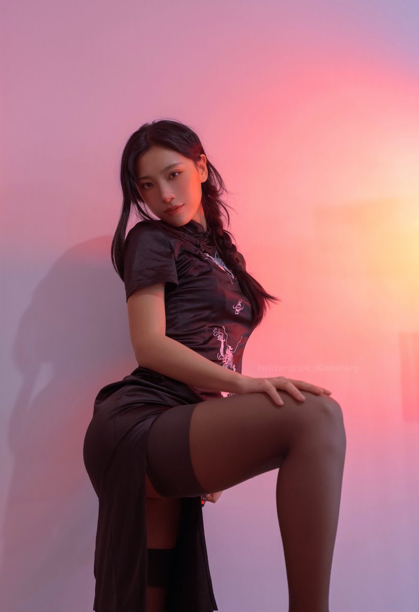 福利姬SpicyGum✨分享的黄推图片1 - 网红私拍内容