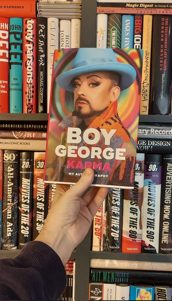 ....and another autobiography just managed to squeeze in, @BoyGeorge's 'Karma'; great voice in print as well as music (@BlinkPublishing) ❤
