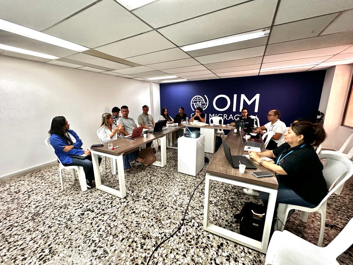 onucolombia's tweet photo. ¡Uniendo esfuerzos por el desarrollo!
Equipo de colíderes del Equipo Local de Coordinación y el #GIFMM se reunió con asesores del @DNP_Colombia en #LaGuajira para apoyar la construcción del Plan de Desarrollo Territorial desde la cooperación internacional.

#ONUEnColombia https://t.co/HN9qixh6dY