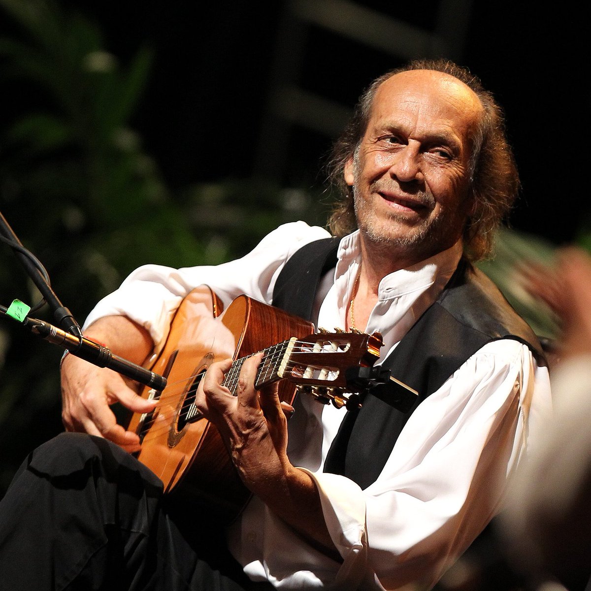 MananaMas_RNE's tweet photo. Paco de Lucía falleció el 25 de febrero de 2014, 10 años después familia y amigos lo recuerdan en un festival en Nueva York

Lo hemos recordado en un programa especial

1⃣ https://t.co/AOor1W30z6

2⃣ https://t.co/xiAovZ8SR5

3⃣ https://t.co/Qx8XAVpy7h

🧵Las voces en este hilo 👇 https://t.co/UQPhpEFxJG