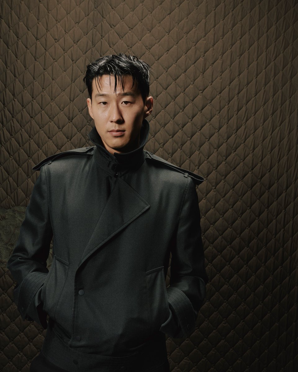 Burberry tweet media