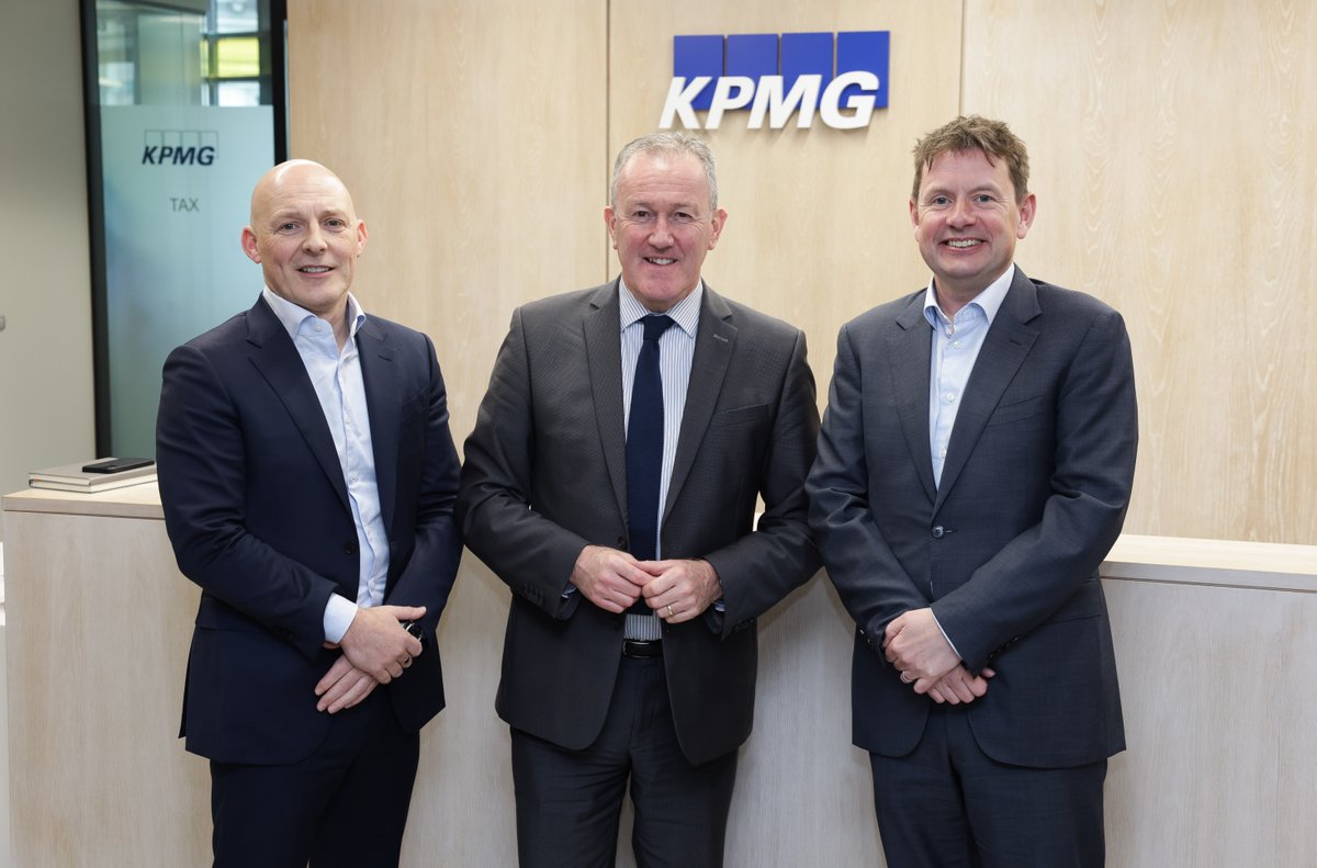 KPMG's leadership team hosted Northern Ireland's Economy Minister at the Belfast headquarters. The minister discussed his Economic Vision for NI and learned about KPMG's all-island operation from Managing Partner Seamus Hand and KPMG NI Partner Johnny Hanna.