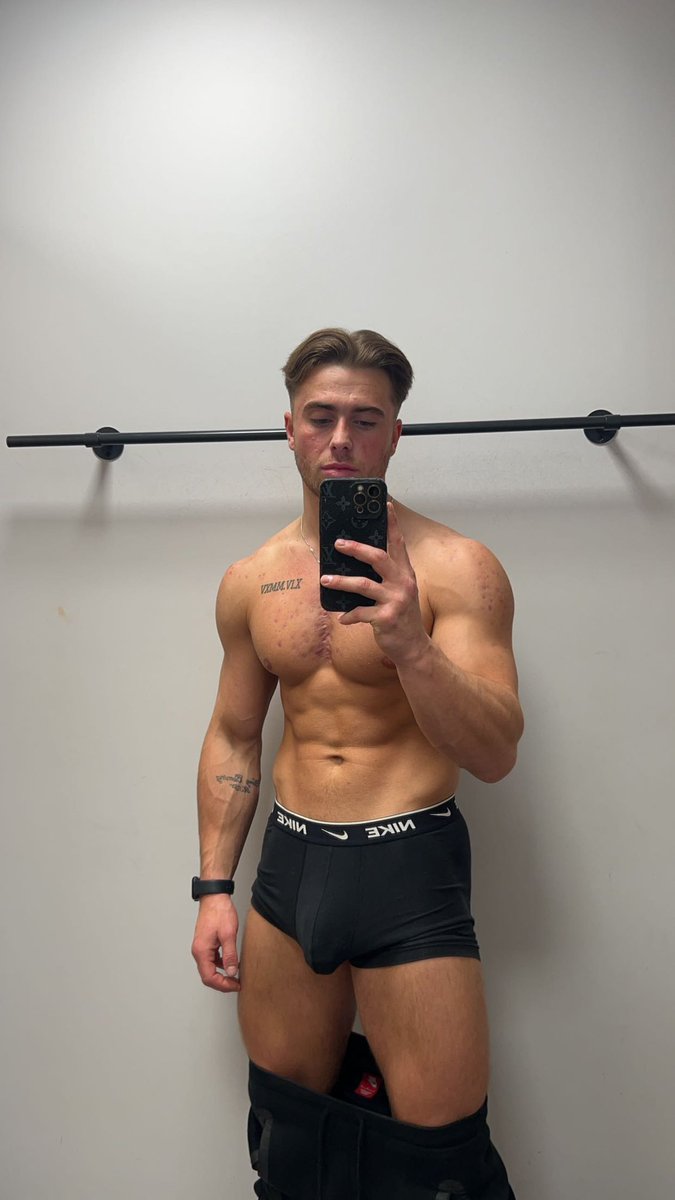 teejayyy2k's tweet photo. RT if you want to undress me 😈

50% discount in my OF 🥵⬇️ https://t.co/M3dVMLNdbz