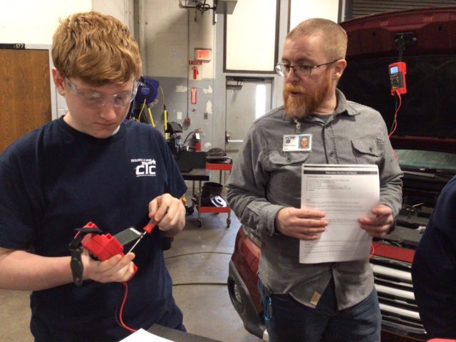 Mr. Stanley works with level 1 Auto Tech students to troubleshoot car alternators. @FrederickCTC @autotechctc