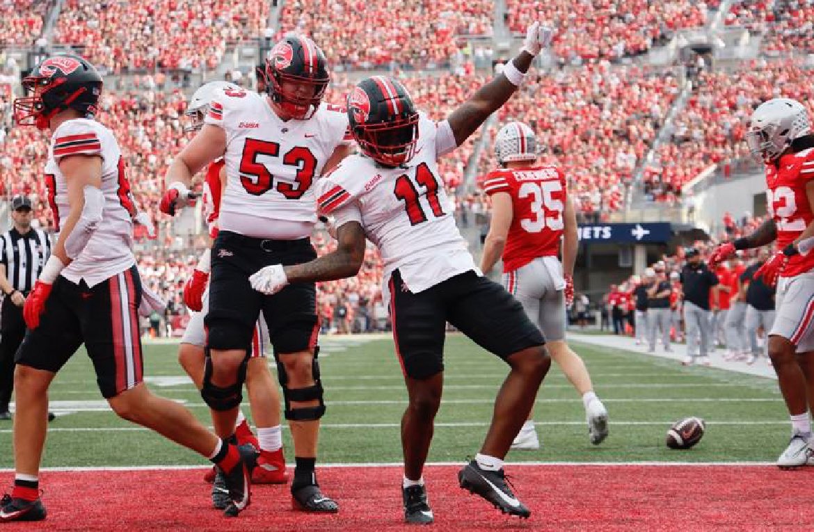 BenBeymer's tweet photo. Blessed to receive an offer from Western Kentucky!! @CoachBernardi74 @CoachHixOL @LHSDreadnaughts @polk_way @DylanOliver23 @H2_Recruiting @DrewBeymer https://t.co/gU5LP7DR32
