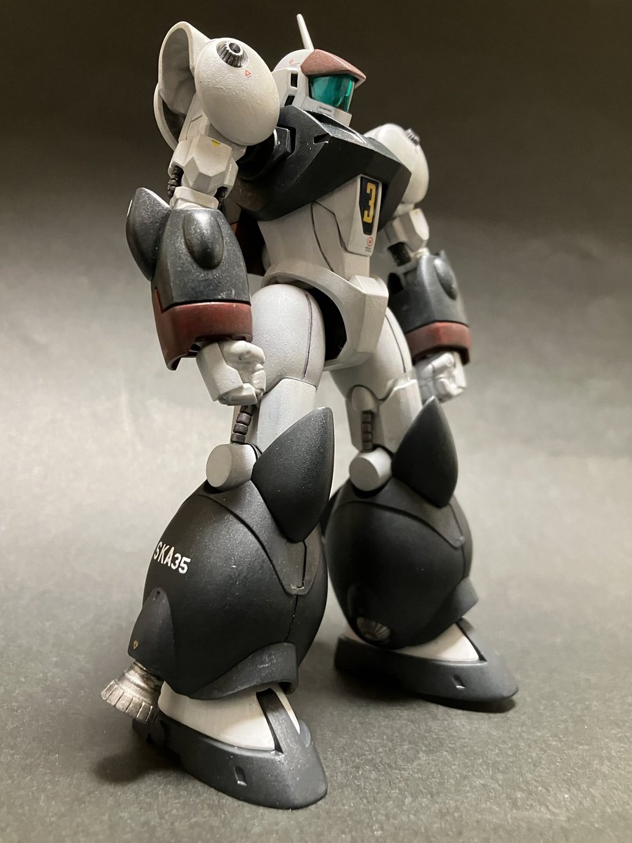 #白いプラモを貼ってみて
