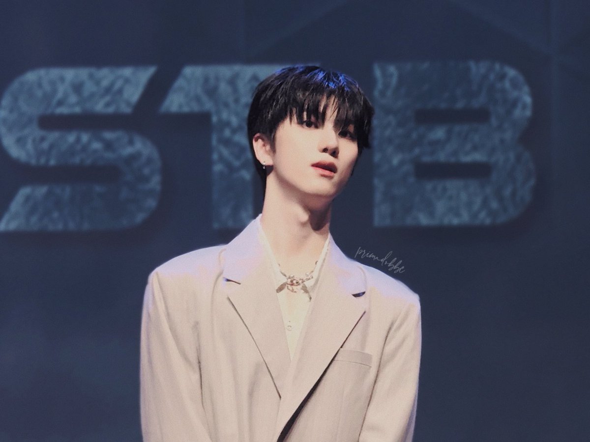primadobbc's tweet photo. 🤍🎂

#DY #도염 #전도염 #JUSTB #저스트비

#오늘은해피도염데이
#생일축하해또염 https://t.co/aRHcPsMpU2