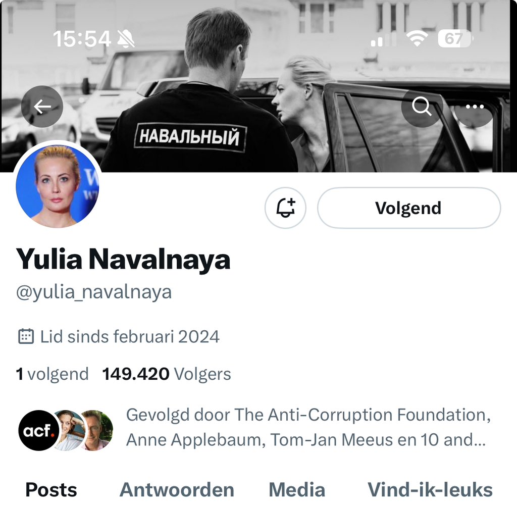 De weduwe van de door Poetin vermoorde oppositieleider Navalny is nu weer gedeblokkeerd. 
Ik zou zeggen, volg haar even: <a href="/yulia_navalnaya/">Yulia Navalnaya</a>