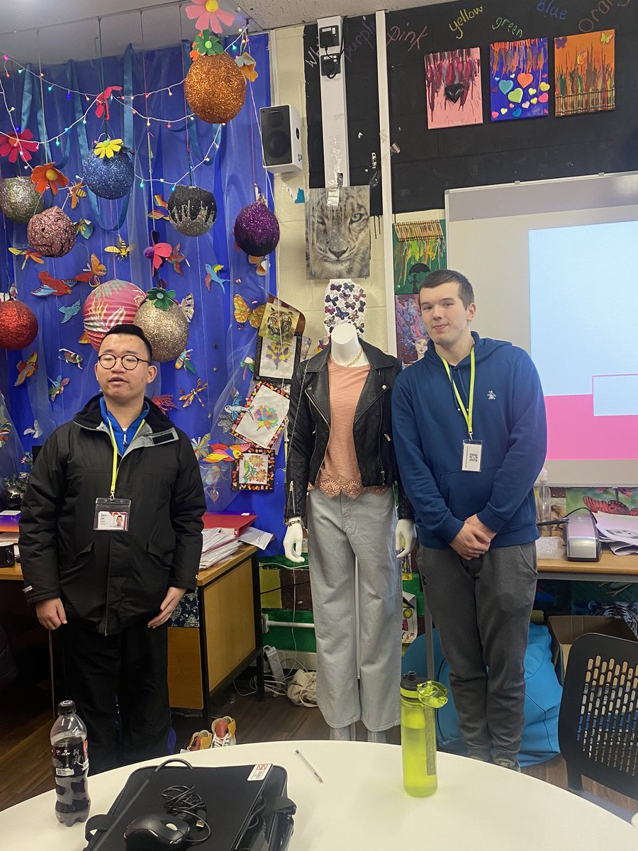 This morning’s fantastic & interactive ‘Running a shop’ talk to our Independent Living Skills learners at @coleggwent #CrosskeysCampus went down so well! The students loved getting involved & creating outfits for the mannequin. Thank you so much Jodie from @Newlifecharity