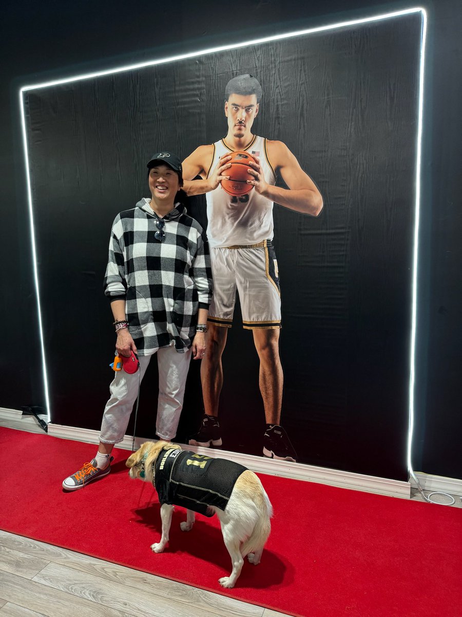 PurdueNILStore's tweet photo. A great turnout yesterday at @gameday_purdue
Huge thank you to @FletcherLoyer & @LanceBuckets! You can support them everyday by shopping their locker rooms https://t.co/JH7q6n9PzC π
Lastly, thank you to @EdeyJulia for stopping by! We loved having you!!
#BoilerUp #PurdueNIL https://t.co/mD1t8cwSaU